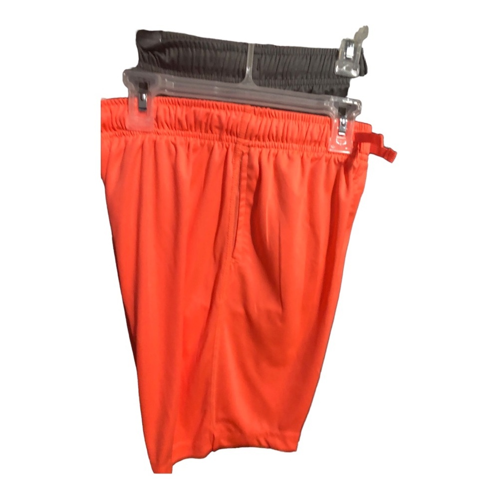 Big Boy’s 2pk mesh athletic moisture Wicking performance driworks shorts size L